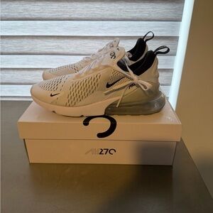 Nike Air Max 270 - White - Size 10